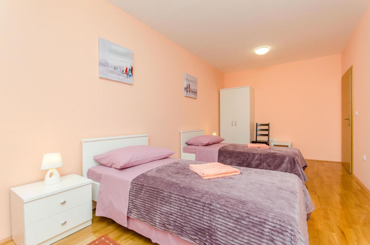 Apartman Ivan Каштела Экстерьер фото