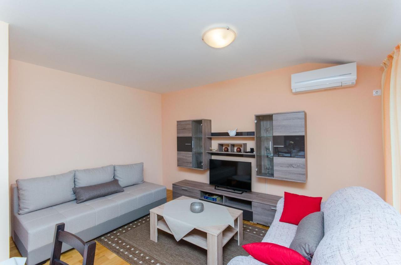 Apartman Ivan Каштела Экстерьер фото